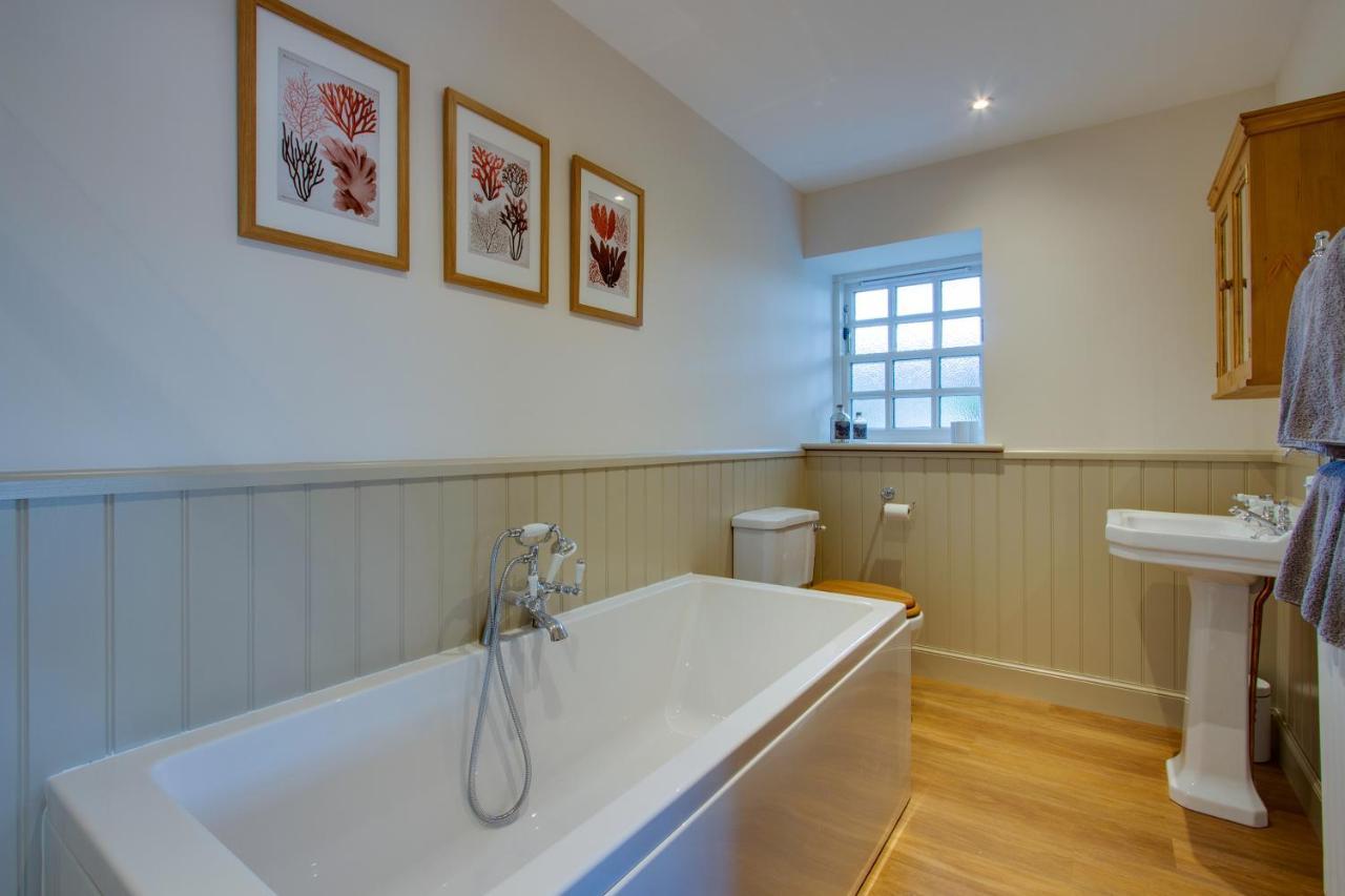 Home Farm B&B - Poppy Room Forfar Extérieur photo
